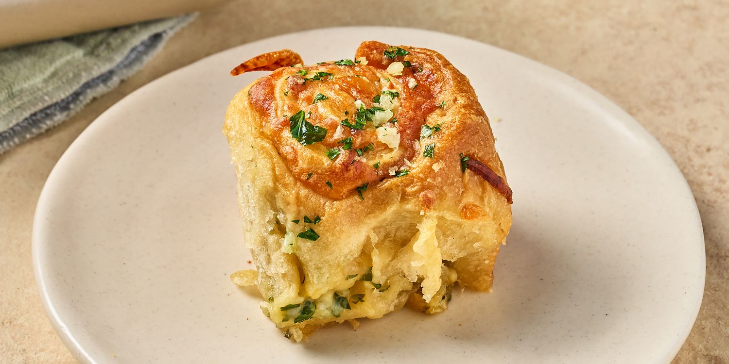 Cheesy Garlic Butter Rolls Recipe