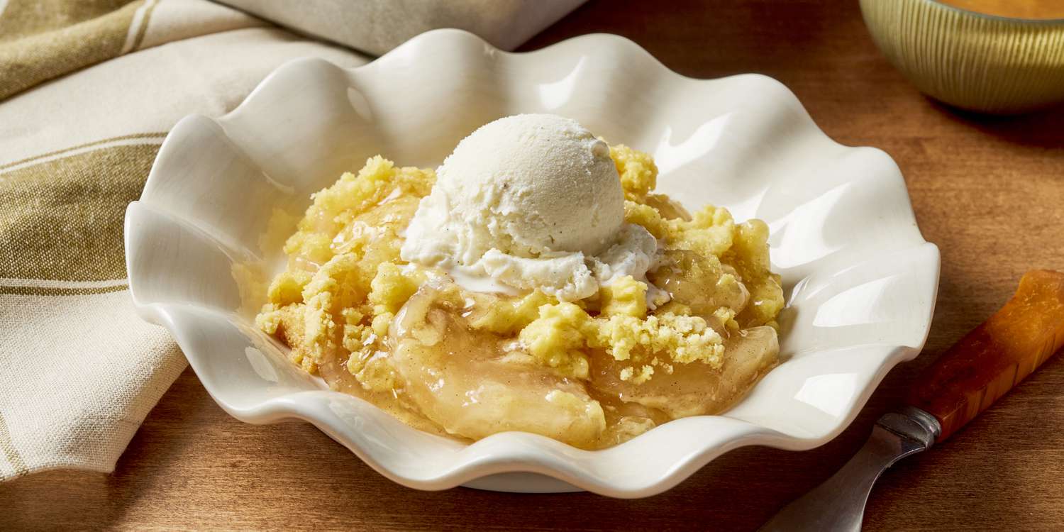 This 3-Ingredient Apple Dump Cake Might Be the Easiest Dessert You’ll Make All Year