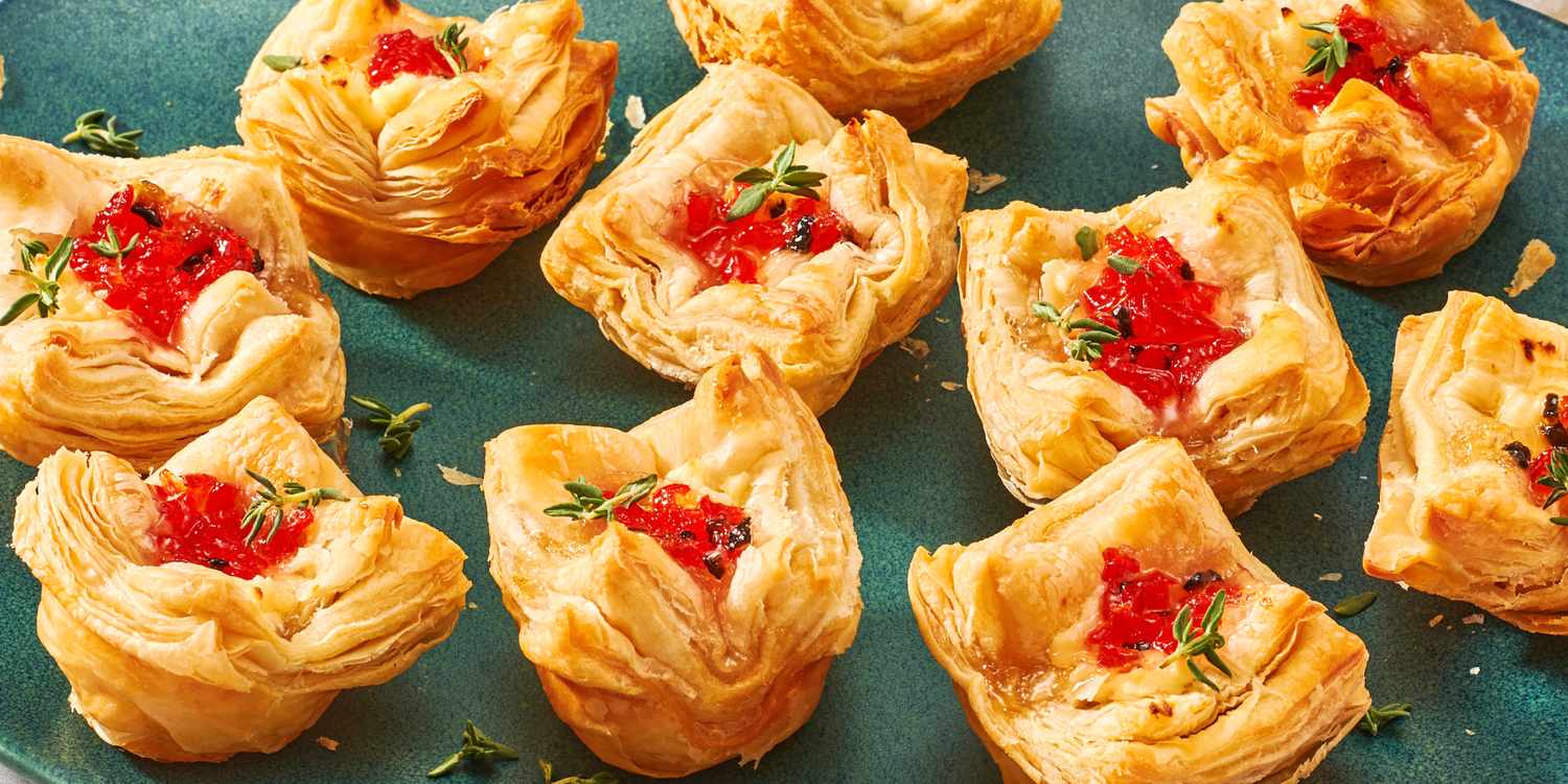 Cheesy Pepper Jelly Bites Recipe