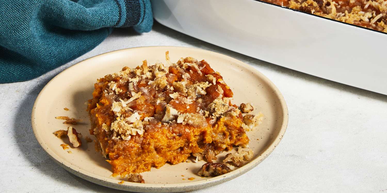 25 Thanksgiving Casseroles to Make In Your 9×13 Dish