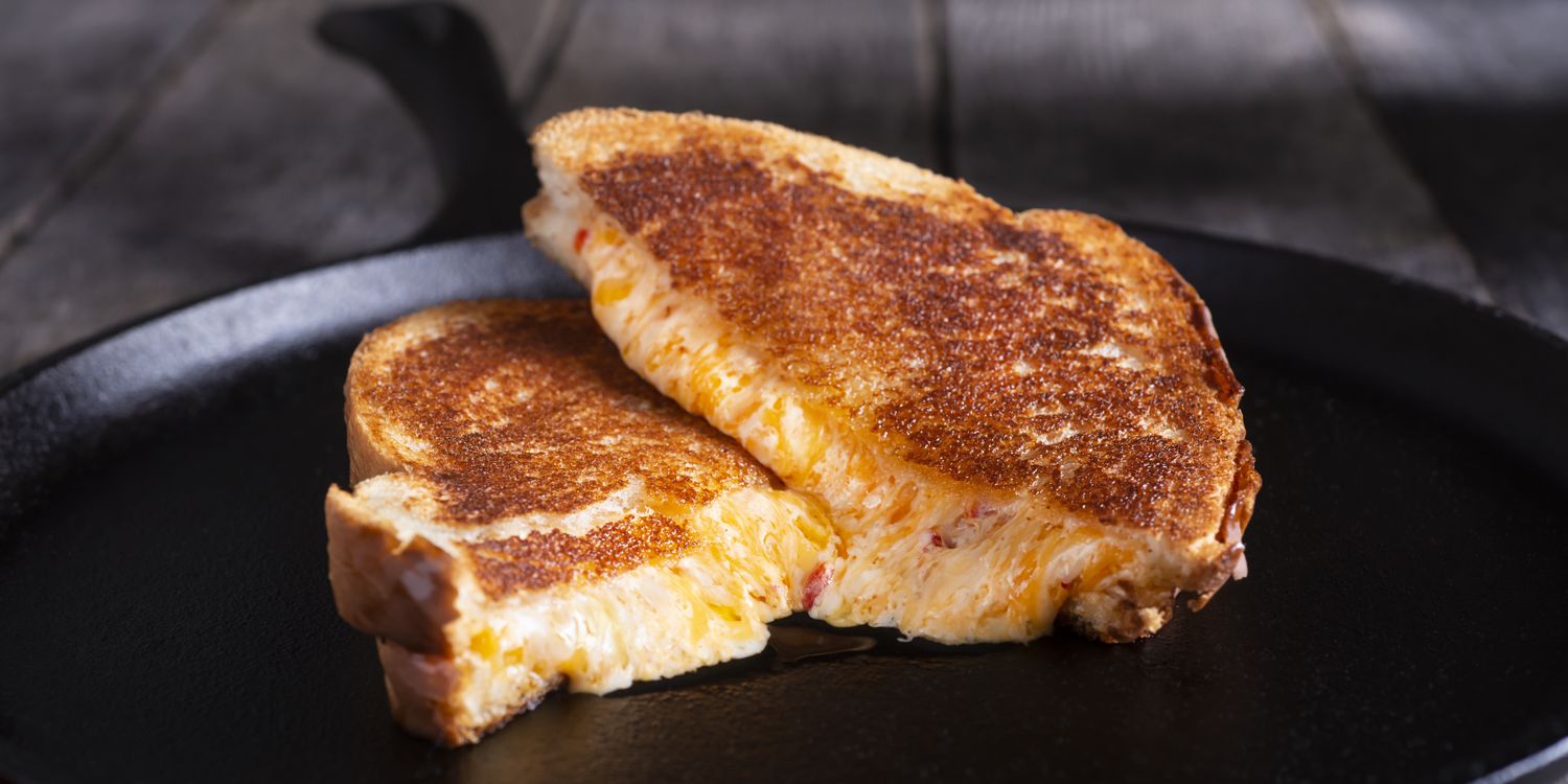 This 4-Ingredient Grilled Cheese Is So Good, I Ate It Every Day This Week