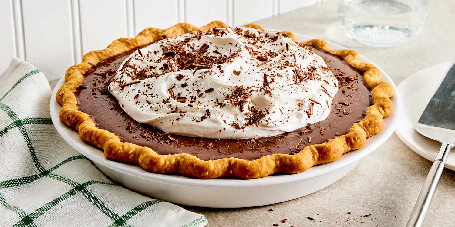 20 Chocolate Pie Recipes That Belong on Every Dessert Table