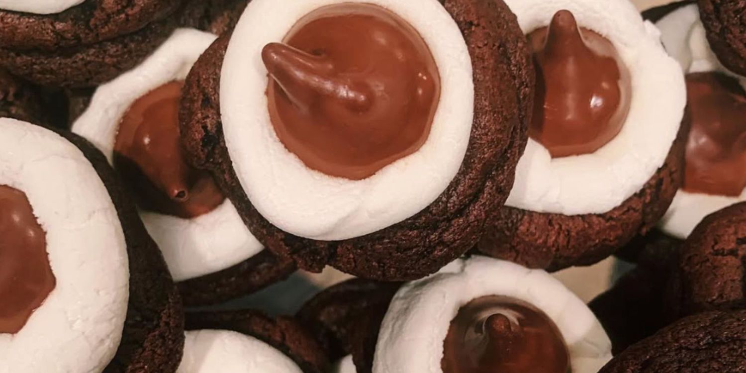 My Family’s Favorite Holiday Cookie Recipe Comes Straight From the Back of a Candy Bag