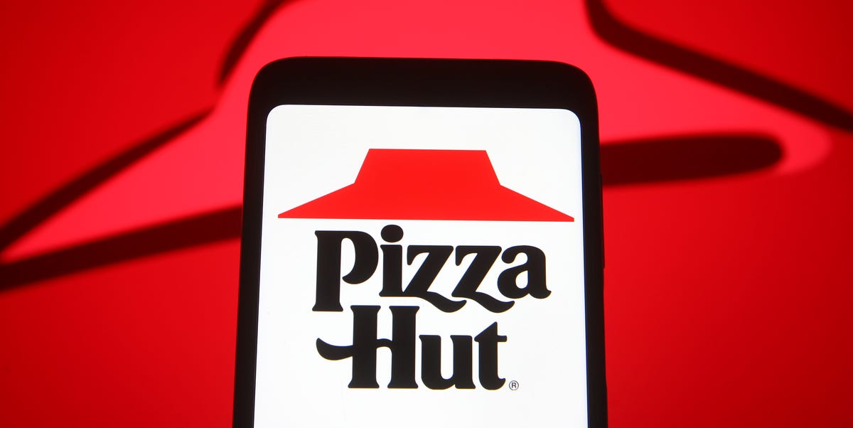 Pizza Hut BOGO Large Pizza Deal With Code SUPREME