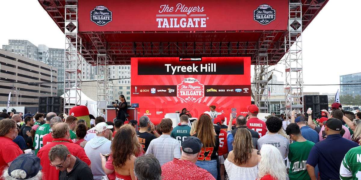 What To Expect & How To Score Tickets