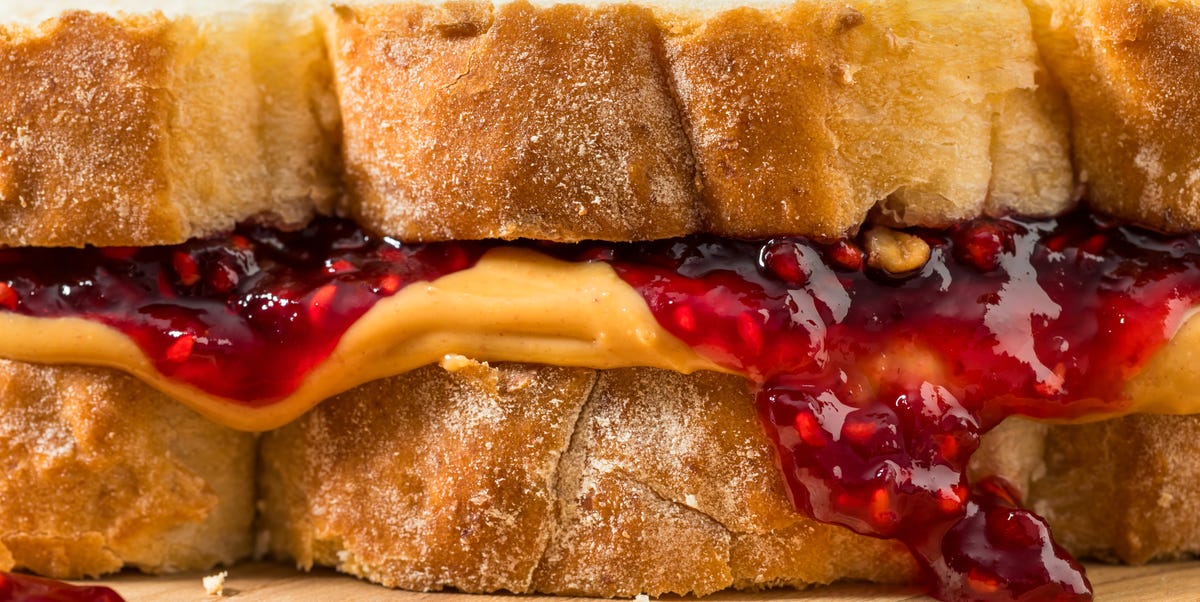 Adults Defend The Sandwich Online