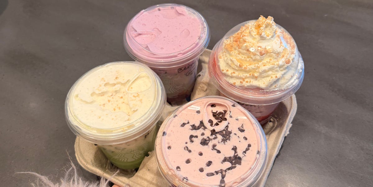 I Tried Starbucks' Entire Valentine's Day MenuThis is way better than a box of chocolates.