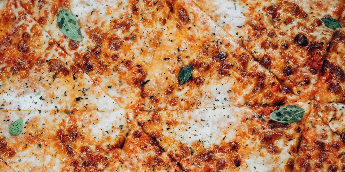 WinCo Take & Bake Pizza Recall: Metal Fragments Risk