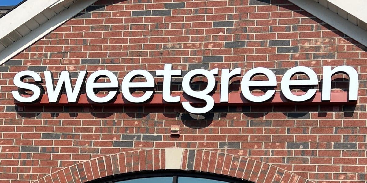Sweetgreen Wraps Are Here With A Test Menu In Select Locations