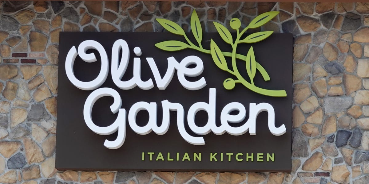 You Can Score A Free Meal At Olive Garden Right Now—Here’s How