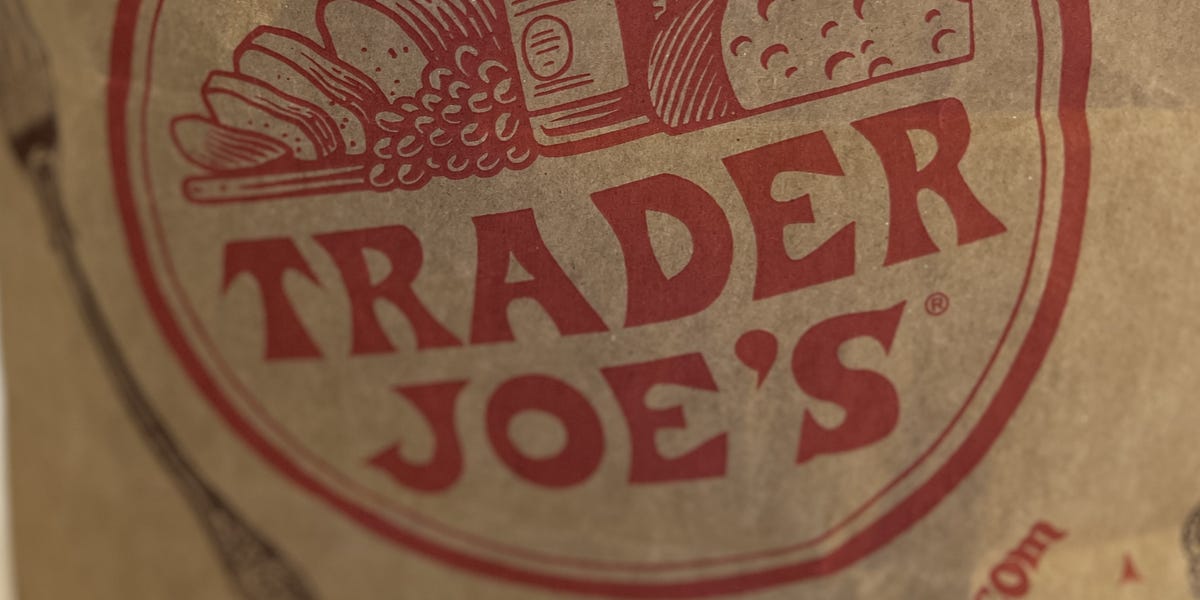 Trader Joe’s Pastel Mini Tote Bags May Restock By March 17