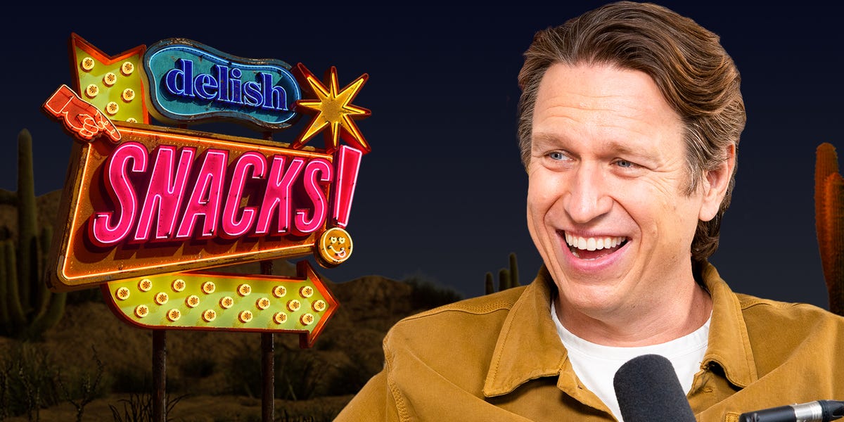 Pete Holmes Has A HOT Take About Pizza Bagels That May Ruffle Some Feathers